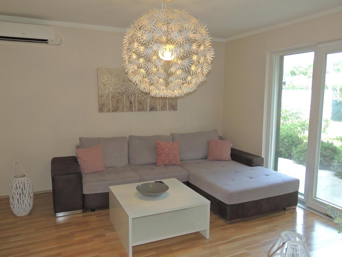 Apartment Ferara Betina  Bagian luar foto